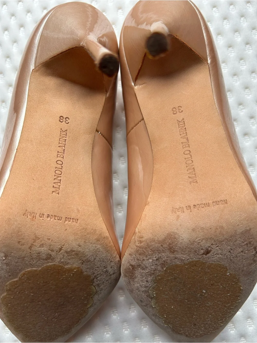 Manolo Blahnik BB Patent 105 Beige Nude Pointed Toe Pumps IT 38 US 8